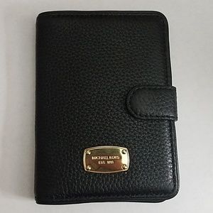 Michael Kors Passport holder